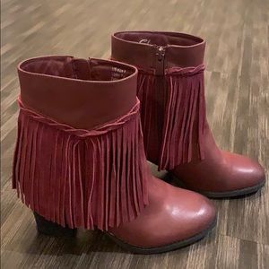 Sbicca maroon booties. Size 8